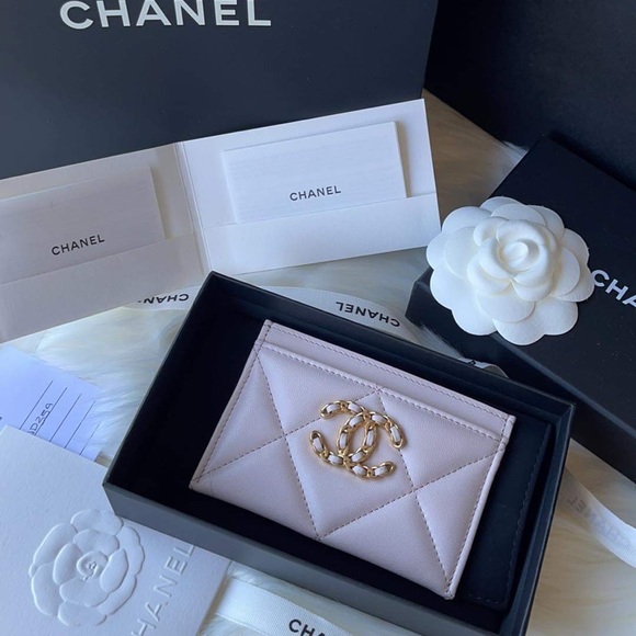 Chanel Cardholder - Picture 6 of 6
